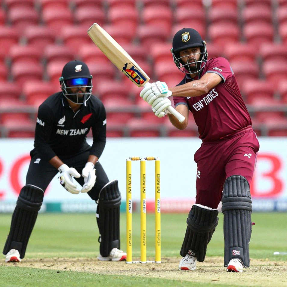 Three Wickets for Six Runs: How Bangladesh's 27-Run Lead Became 33/4